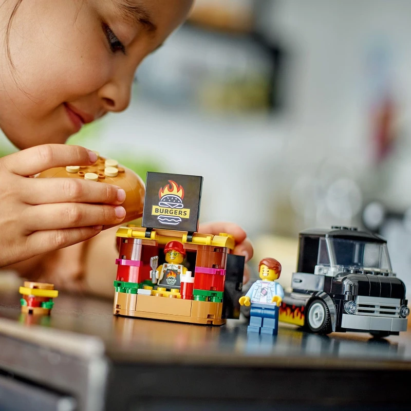 LEGO City Hamburger Kamyonu 60404 +5 Yaş (194 Parça)