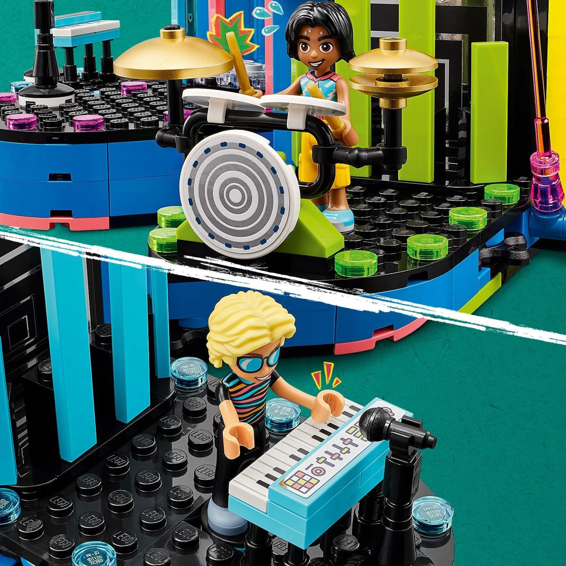 LEGO Friends Heartlake City Müzik Yarışması 42616 +7 (669 Parça)