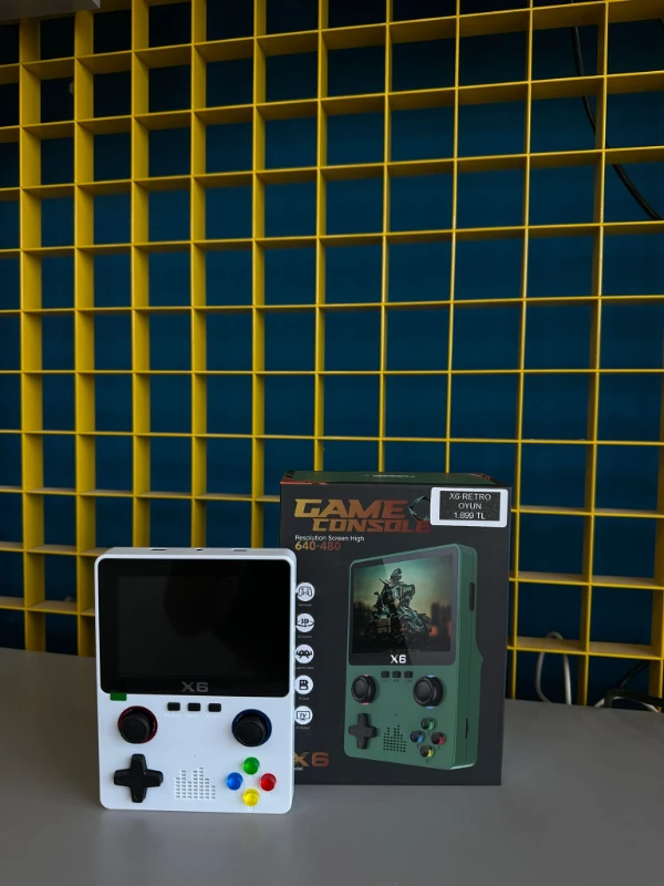 X6 Taşınabilir Retro Oyun Konsolu – 10.000 Yüklü Oyun – HD Game Stick (Beyaz)